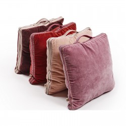 Coussin avec garniture...