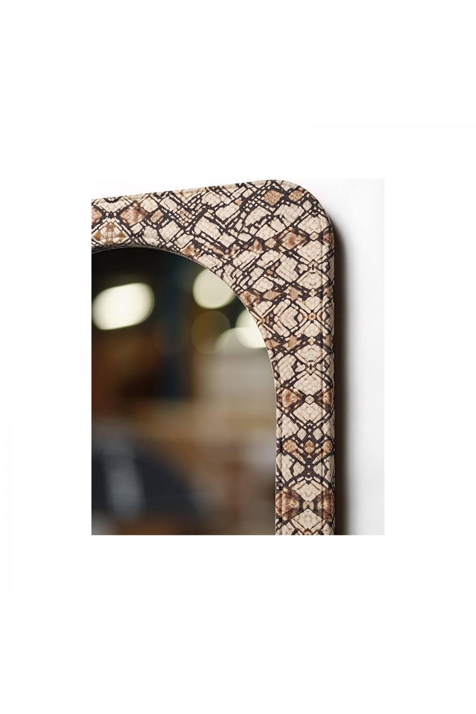 fi_4081_211006-100-closeupCARREE