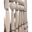 Blanc avec attache taupe